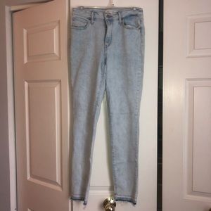 Light Levi Skinny Jeans